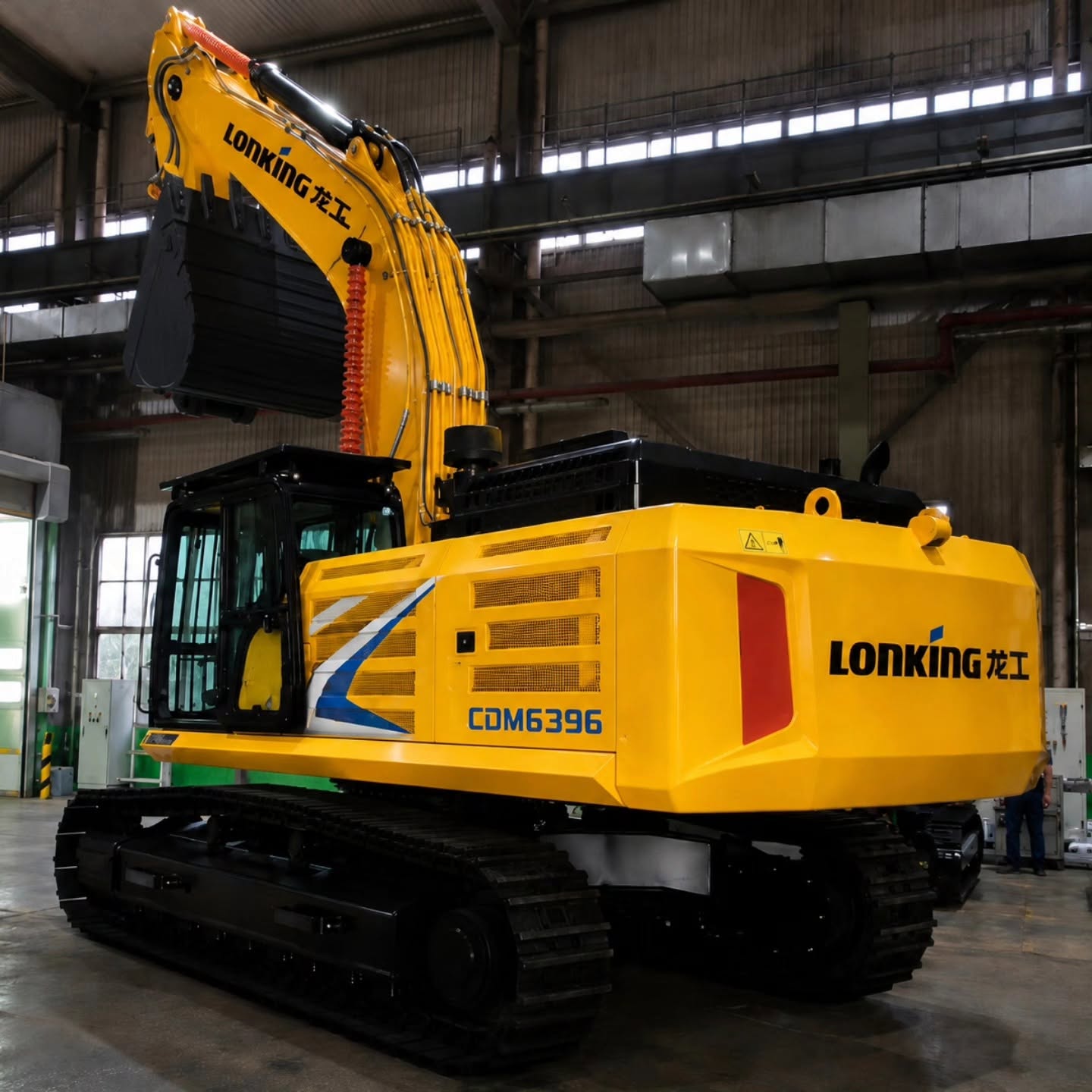 حفار Lonking CDM6396 داخل المصنع